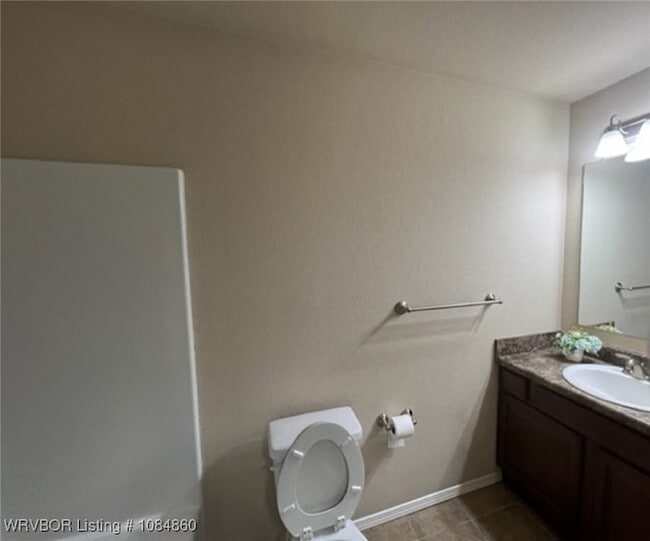 Building Photo - 8214 Huntington Way