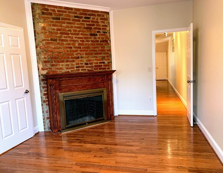 Building Photo - 1711 4th St NW