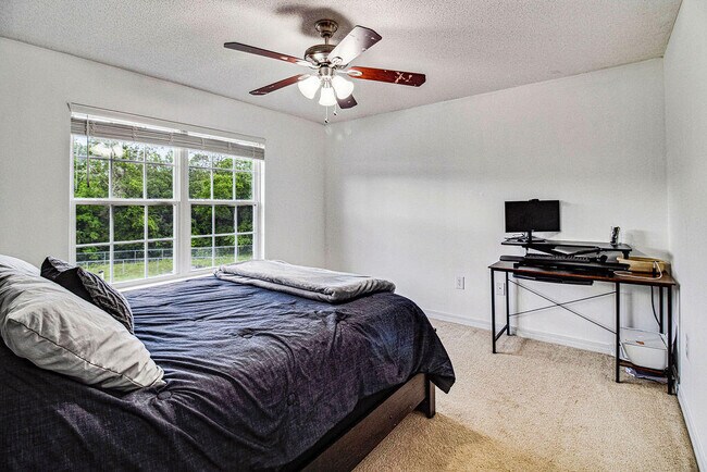 Building Photo - 289 Dahlquist Dr