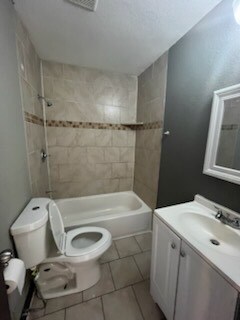 Building Photo - 3911 Spear St