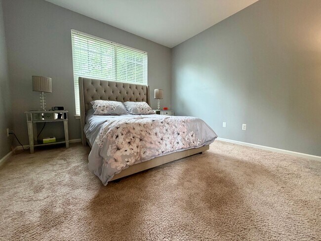Building Photo - Stunning 3-Bed/3-Bath Home in Providence Reserve. Available September 1st!