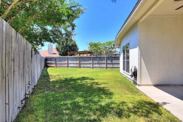 Building Photo - 2542 Windrose Dr