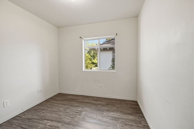 Building Photo - 1619 11th Ave