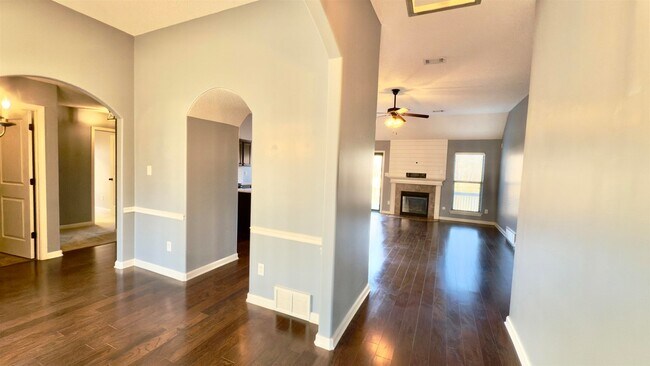 Building Photo - 5110 Oliver Grove Ln