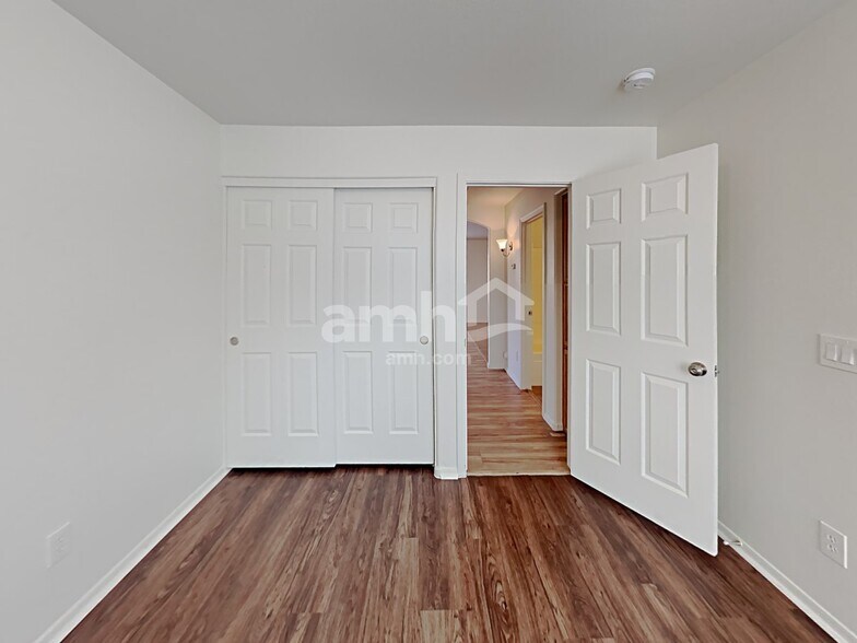 Building Photo - 16200 W Mauna Loa Ln