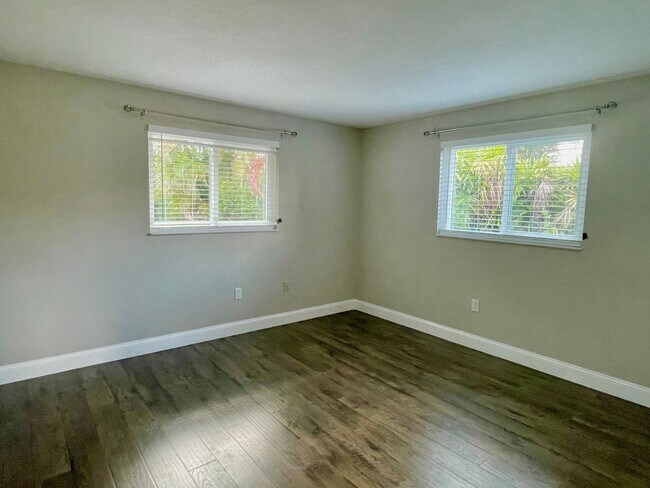 Building Photo - Newly Remodeled 3 Bedroom 2 Bathroom House...