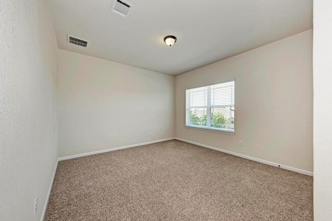 Building Photo - 321 Navigator Dr
