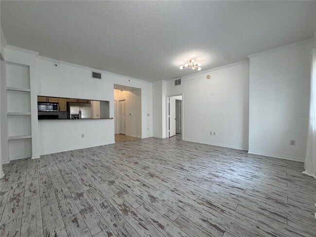Building Photo - 1064 N Tamiami Trl