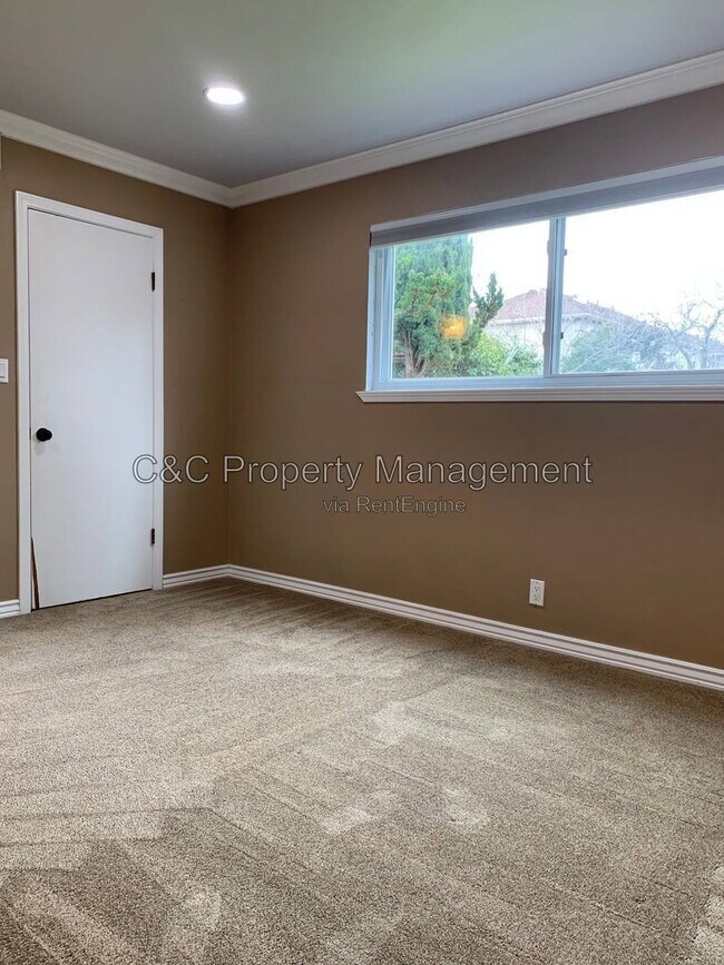 Building Photo - 21925 Vernetti Way