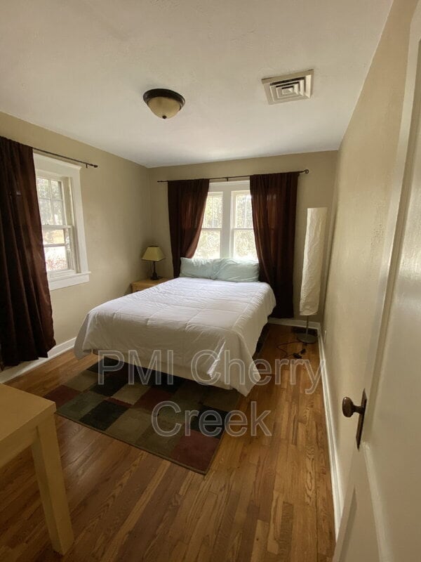 Building Photo - 3195 Fenton St