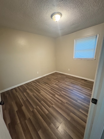 Building Photo - 178 Big Island Rd