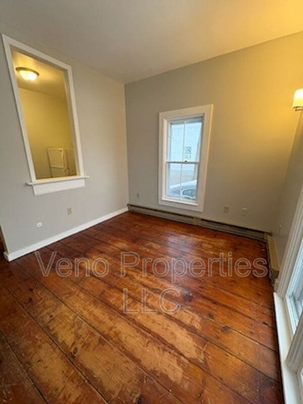 Building Photo - 1 Pleasant St