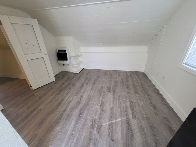 Building Photo - HAR0204-208-205 1/2>**