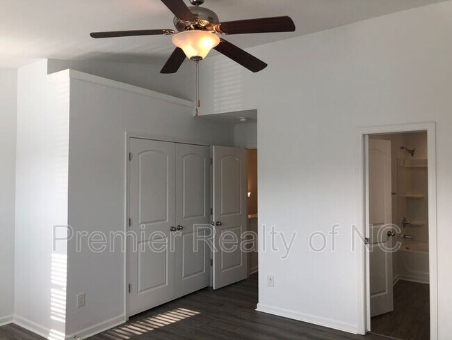 Building Photo - 5448 Farm House Trail