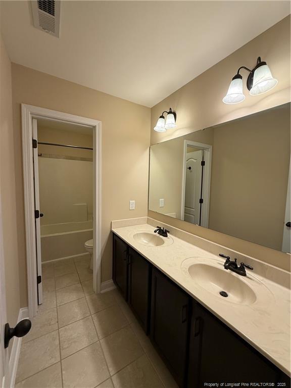 Building Photo - 495 Rolling Pines Dr