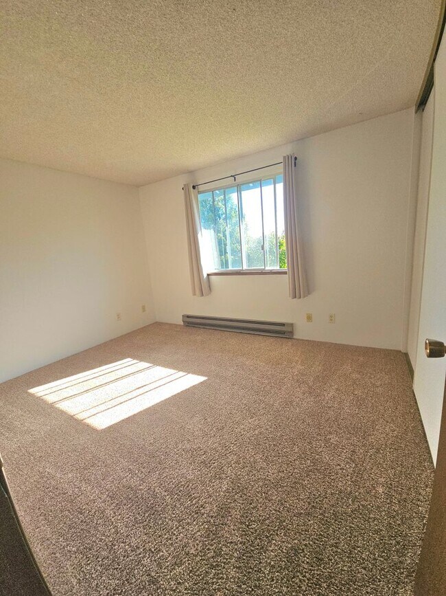 Building Photo - 2bed/1bath Edgewood Duplex*****COMING SOON***