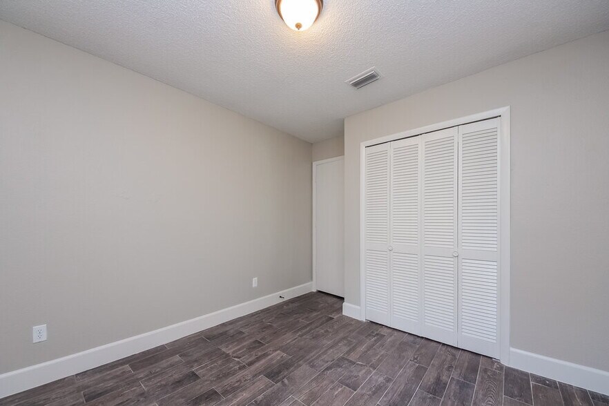 Building Photo - 1624 Sienna Ct