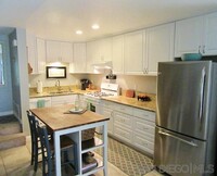 Building Photo - Spacious 2-Bedroom UTC Townhome with Garag...