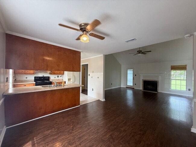 Building Photo - 3313 Camak Dr