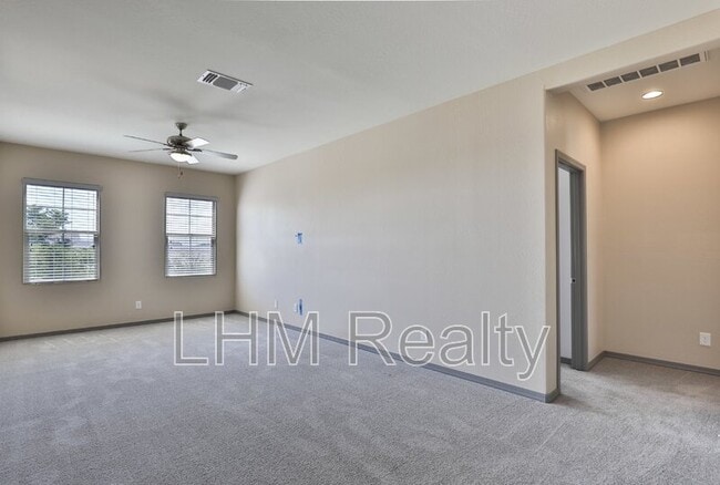 Building Photo - 3156 E Austin Dr