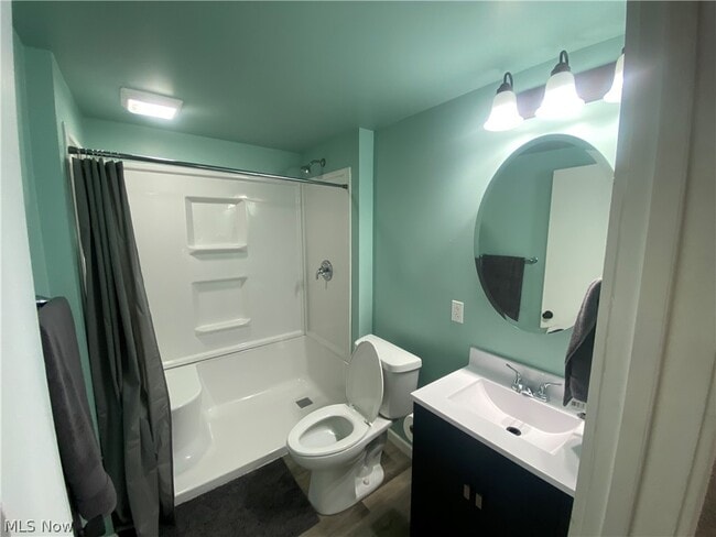 Building Photo - 8221 Grand Division Ave