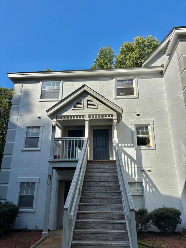 Building Photo - 2518-207 Avent Ferry Road