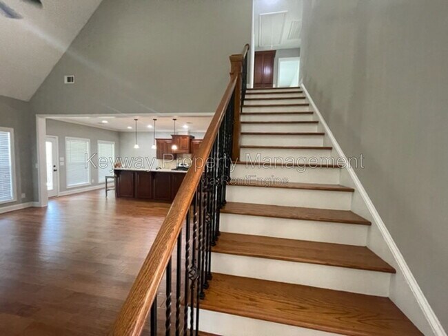 Building Photo - 3167 Lake Norman Dr