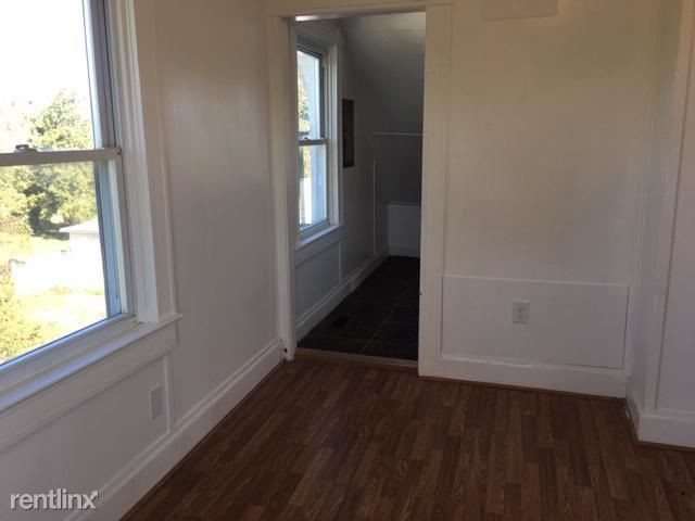 Building Photo - 3804 W Rogers Ave