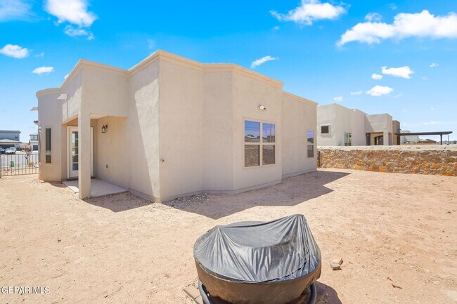Building Photo - 778 Lemington St