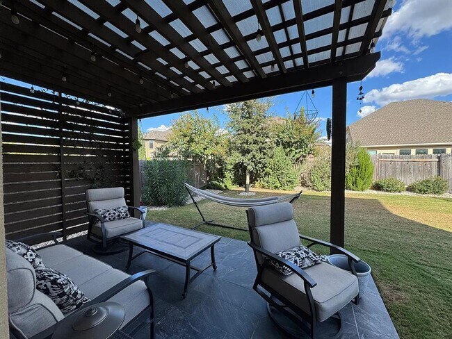 Building Photo - 735 Expedition Way