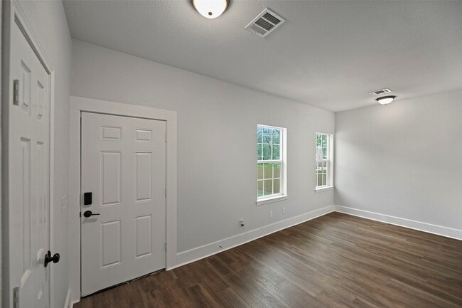 Building Photo - 17507 Wild Oak Dr