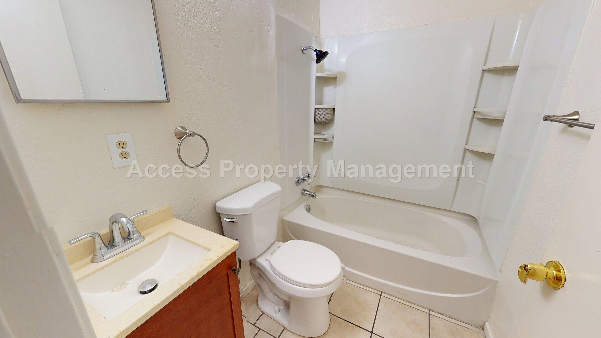 Building Photo - 709 2nd St