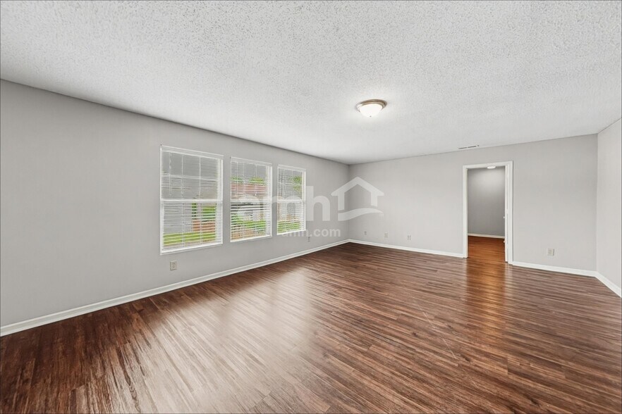 Building Photo - 2945 Sentiment Ln