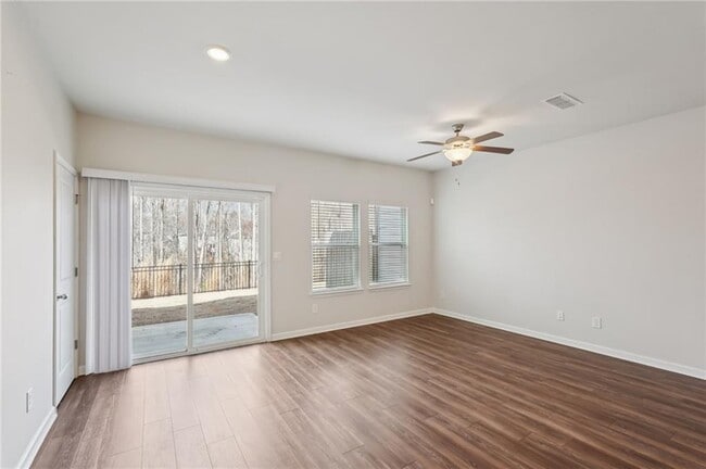 Building Photo - 234 Timberland Ave