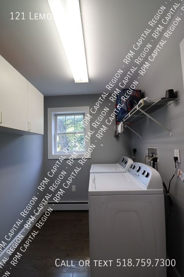 Building Photo - 121 Lemont Ave