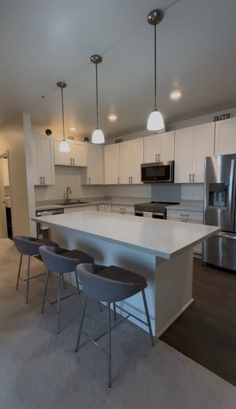 Building Photo - 91-3575-3575 Kauluakoko St