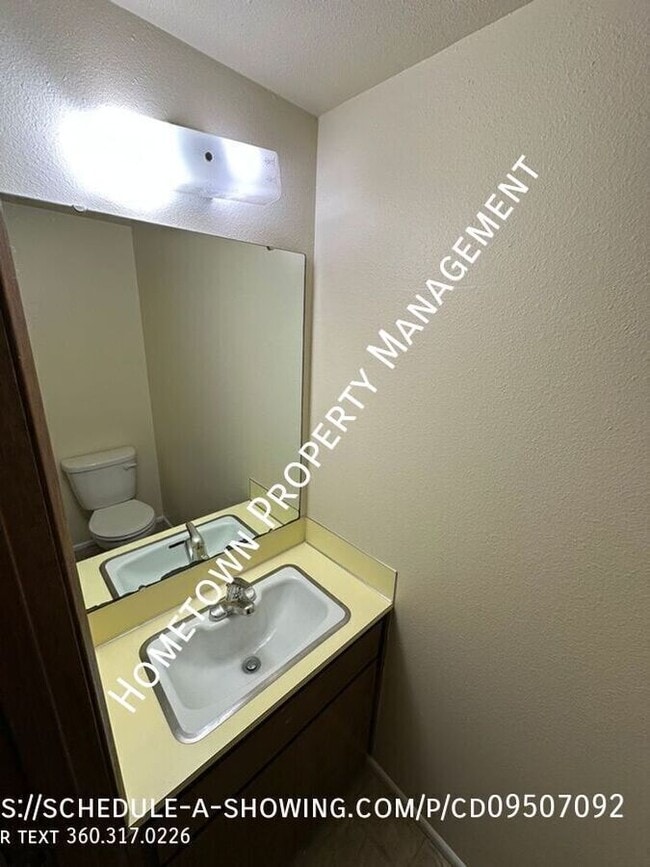 Building Photo - 7242 20th Ave SE