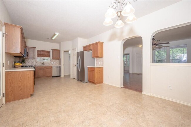 Building Photo - 1707 Big Bend Dr