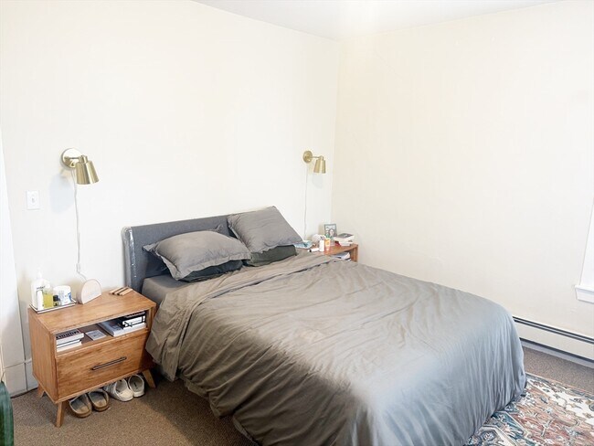 Building Photo - 37 Prospect St Ave