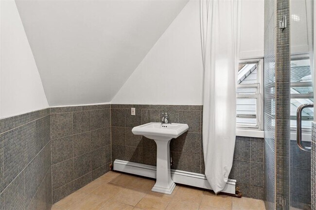 Building Photo - 240 Harrison Ave