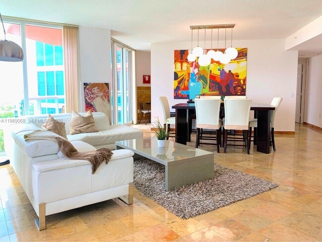 Building Photo - 3370 Hidden Bay Dr