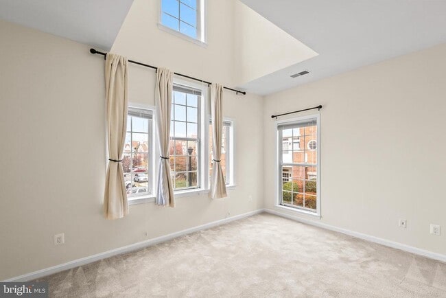 Building Photo - 7006 Ellingham Cir