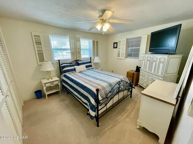 Building Photo - 125 Lynnhurst Dr