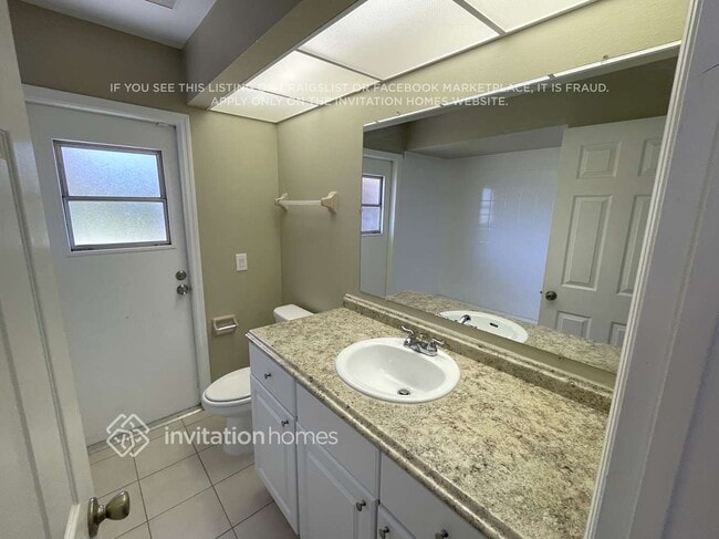 Building Photo - 1475 Paxton Terrace