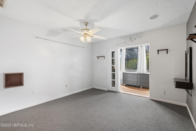 Building Photo - 7188 Cypress Cove Rd