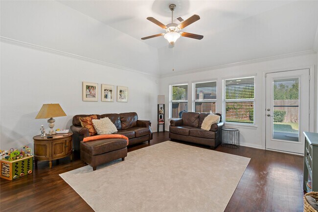 Building Photo - 4927 Applewood Crest Ln
