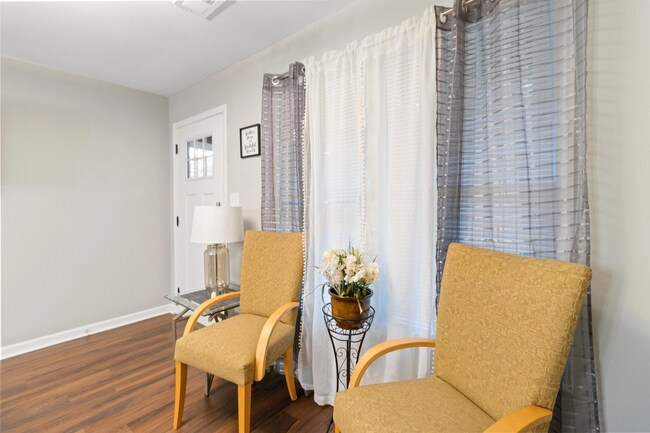 Building Photo - Affordable Co-Living in Atlanta's Upper Westside: 6-Bedroom Home