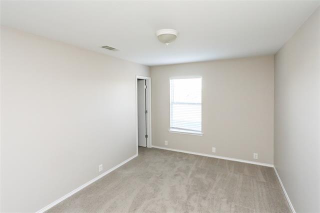 Building Photo - 707 River Run Dr