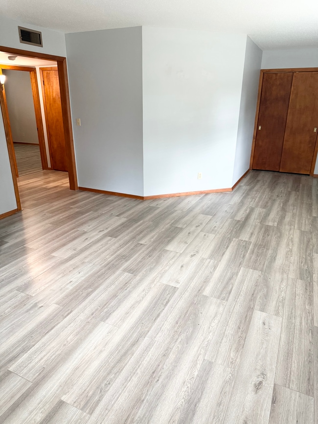 Building Photo - 2508 Dogwood Dr