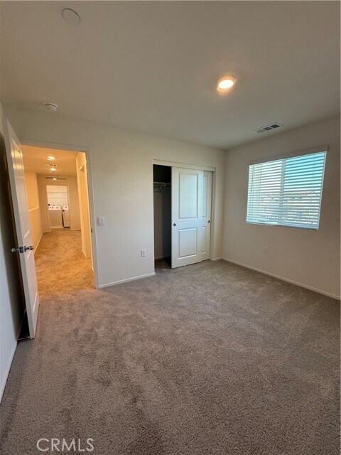 Building Photo - 479 Hollyhock Cir